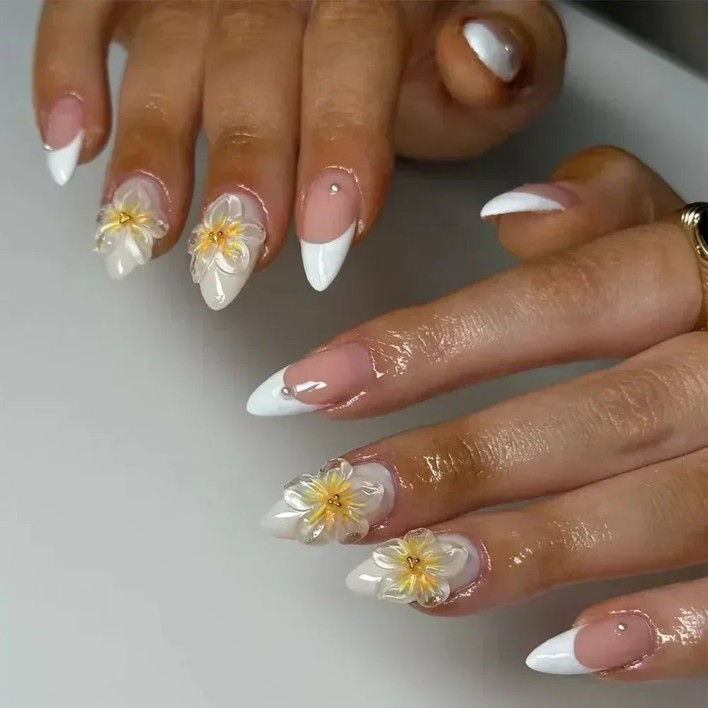 24Pcs Almond False Nails Cute Strawberries with French Design Simple White Wearable Fake Nails Decoration Press on Nail Tips Art