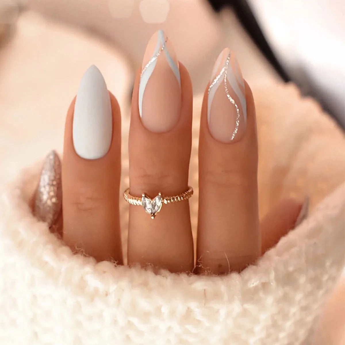 24Pcs Mid-length False Nails with Almond Head Design Brown Gold Lines Fake Nails Oval Wearable French Press on Nail Tips
