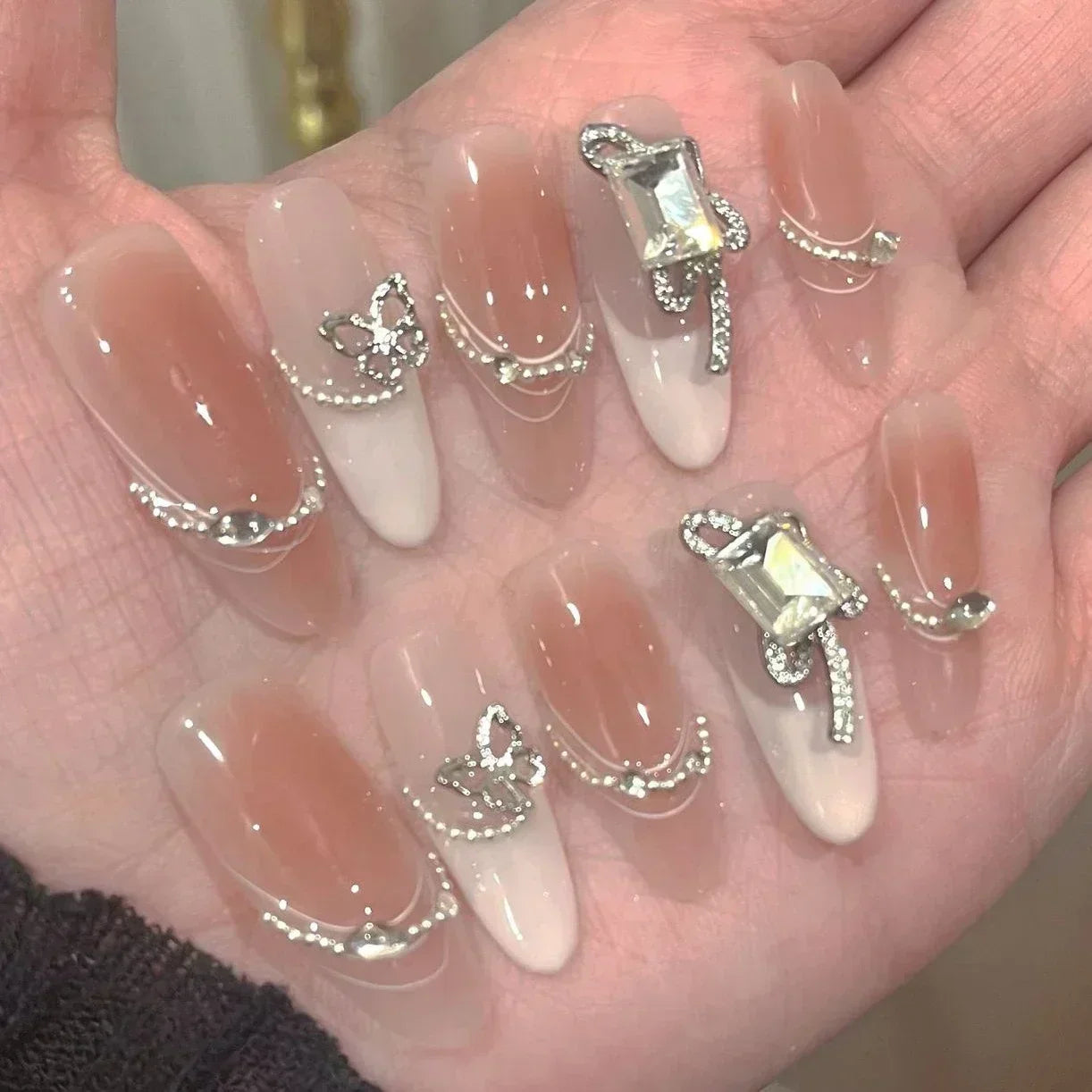 10Pcs Full Cover Butterflies Rhinestones Design Pink Almond