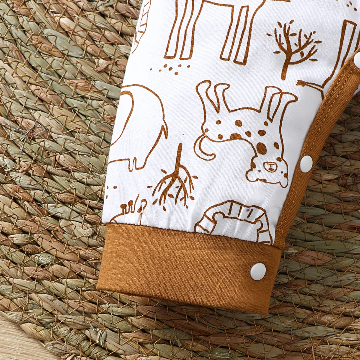 2pcs Baby boy Bodysuit Cartoon Zoo Pattern Long sleeved Bodysuit+Hat Suitable for Newborns Aged 0-9 Months