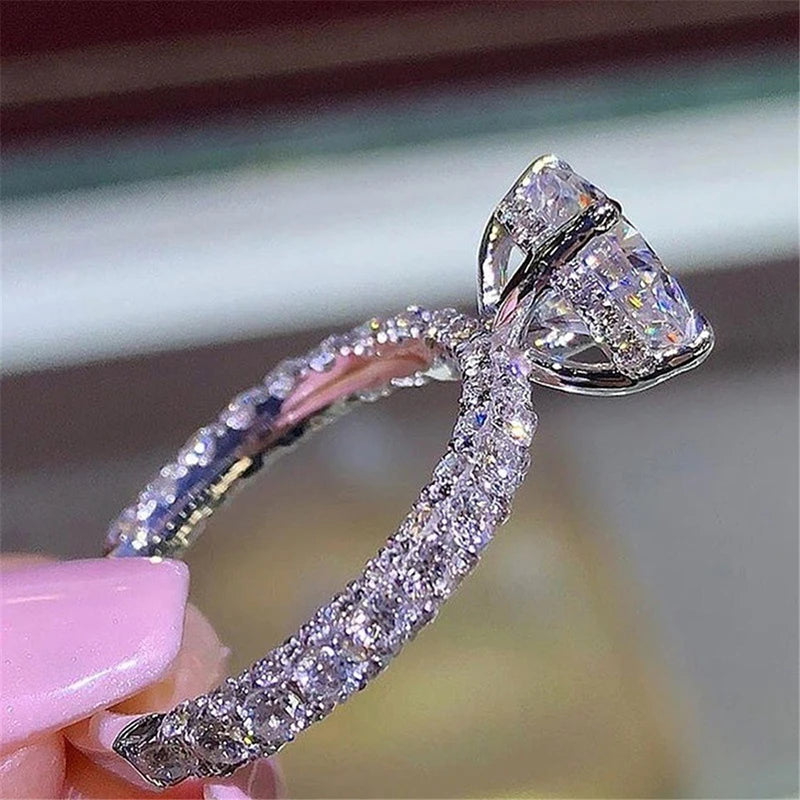 Fashion Women Jewelry Ring Elegant Crystal Rhinestones Ring For Women Accessories Bride Wedding Party Ring Gift