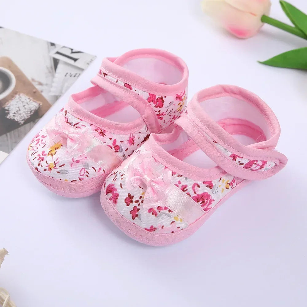 Double Heart Spring and Autumn Shoes for Men and Women 0-1 Years Old Soft Soled Toddler Shoes 3-6-9 Months Baby Walking Shoes