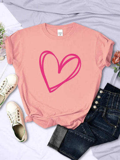 Plus Size Pink Heart Print Women Tee Clothing Personality Casual T-Shirts All-math Short Sleeve Creative O-Neck Womans Tops