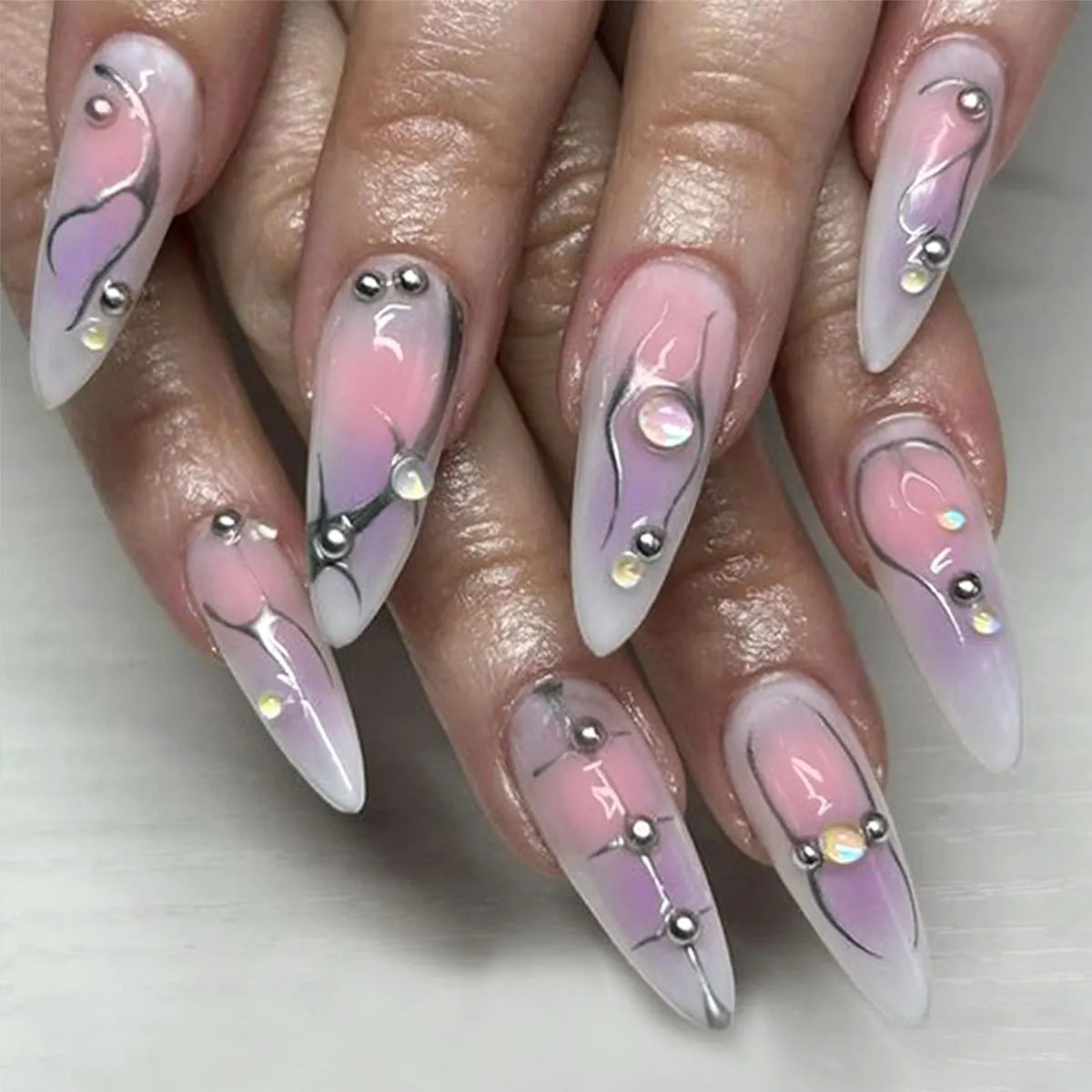 French Tip Press on Nails Long Coffin False Nails Press ons Acrylic Glue on Nails Full Cover False Nails Wearable Fake Nails Set