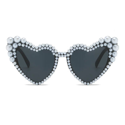 2025 Fashion Large Frame Heart Designer Sunglasses Pearl-set Personality Beach Just Married Sunglasses Bridesmaid Gift UV400