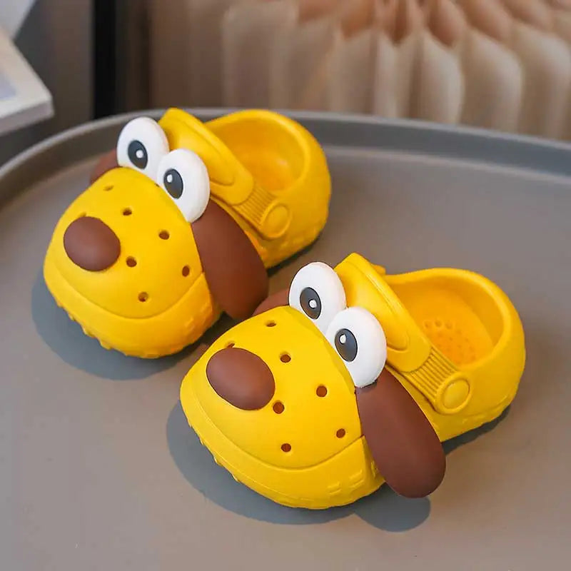 Children's cartoon puppy hole shoes Walking shoes Home beach quick drying lightweight non slip sandals Upstream shoes