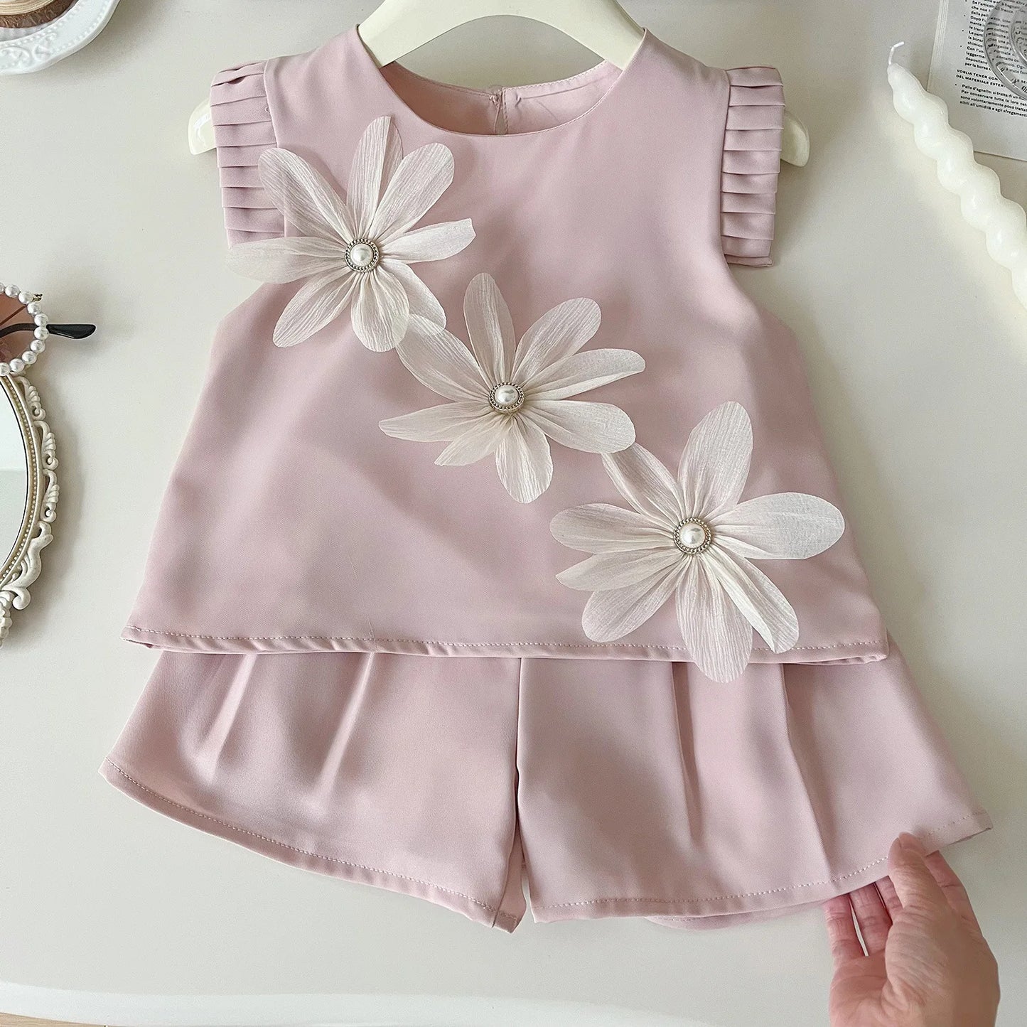 Children's Suit For Girls Summer Cute Three Flowers Short Sleeve Tshirt + Shorts 2 PC Sets Casual Outfit Baby Kids Clothing ﻿