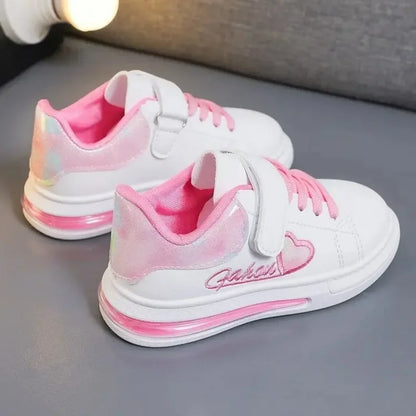 Girls Casual Shoes Kids Skate Shoes White School Sneakers Children's Sports Running Shoes with Heart Love Embroidery Sweet Soft