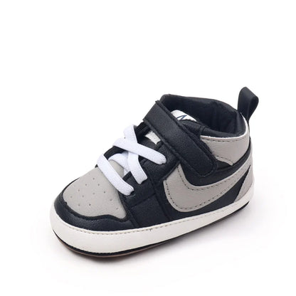 Spring and Autumn Baby Girls and Boys Fashion Design TPR Sole Anti Slip Baby Sports Shoes High Quality Prewalker Shoes BSK4015