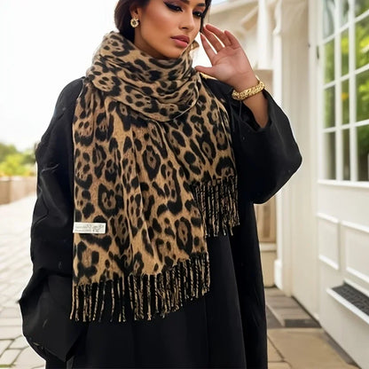 Retro Leopard Scarf Women's Autumn Winter Classic Tassel Shawl 2025 Hot Warmth Sexiness