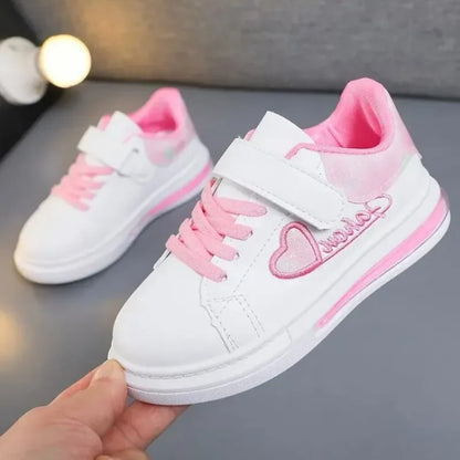 Girls Casual Shoes Kids Skate Shoes White School Sneakers Children's Sports Running Shoes with Heart Love Embroidery Sweet Soft