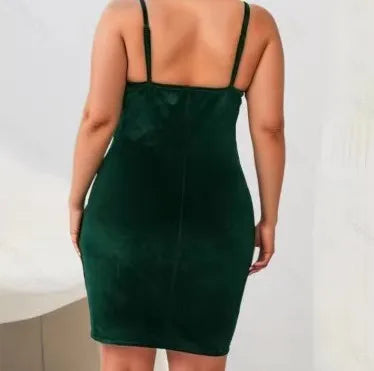 Plus Size Solid Ruched Cami Dress Casual Sleeveless Cowl Neck Slim Dress Women's Plus Size Clothing