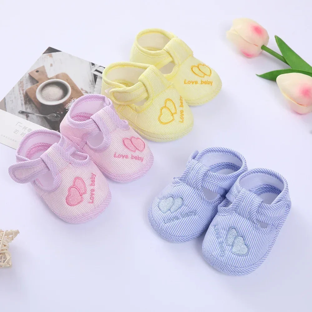 Double Heart Spring and Autumn Shoes for Men and Women 0-1 Years Old Soft Soled Toddler Shoes 3-6-9 Months Baby Walking Shoes