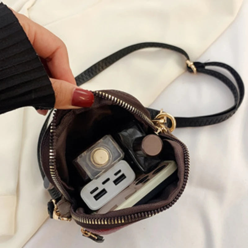 New Fashion Soft Leather Women Shoulder Bag Multi Zipper Soft Cowhide Girls Small Mobile Phone Bag Color Stitching Color Random