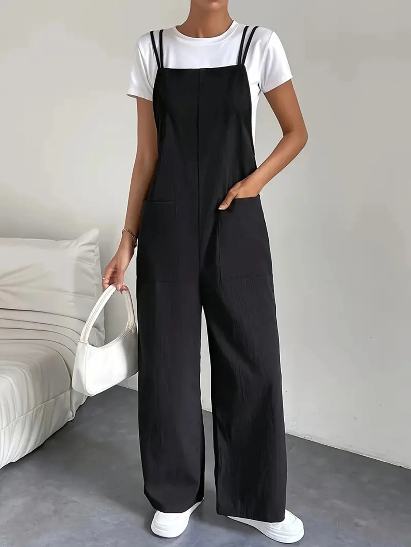 Fashionable temperament, casual camisole jumpsuit, women's pocket decoration, wide leg straight leg jumpsuit, jumpsuit set