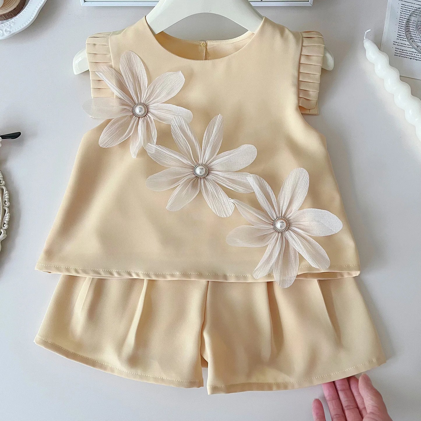 Children's Suit For Girls Summer Cute Three Flowers Short Sleeve Tshirt + Shorts 2 PC Sets Casual Outfit Baby Kids Clothing ﻿