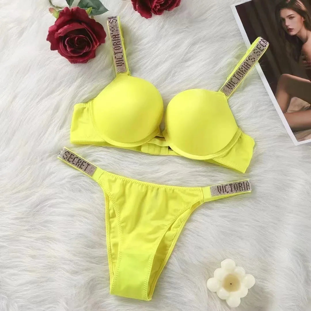 New Sexy Women Soft Comfortable Wireless Bra and Panties in Multiple Colors Intimates Set Lingerie Set