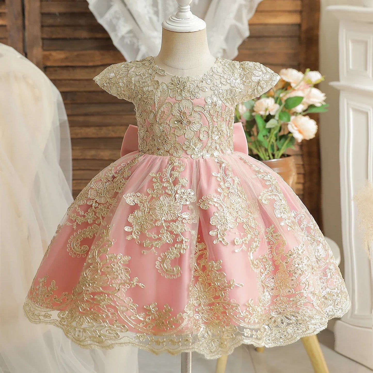 Embroidery Elegant Kids Princess Dresses for Girls Luxury Golden Lace Vintage Children Festival Party Gown Baby Baptism Vestidos