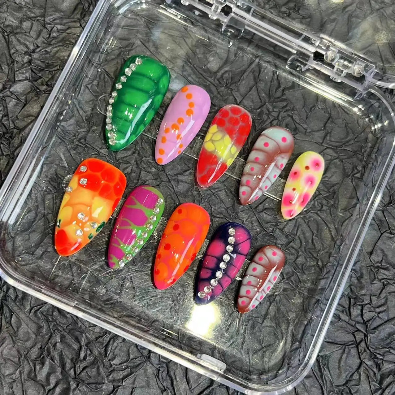 10pcs Handmade Press on Nails Colorful Snake Pattern Punk Style Almond Fake Nail