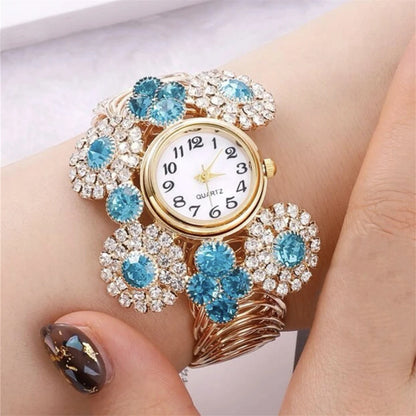 6pcs set of personalized luxury women's bracelets, bracelets, quartz watches, trendy and fashionable full diamond versatile holi