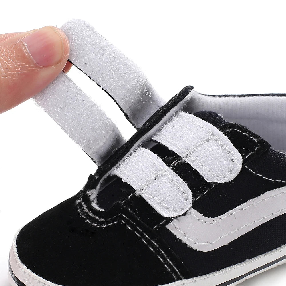 0-18M Newborn Baby Shoes for Boys First Walker Classic Canvas Casual Sports Shoes Soft Sole Comfortable Walking Shoes