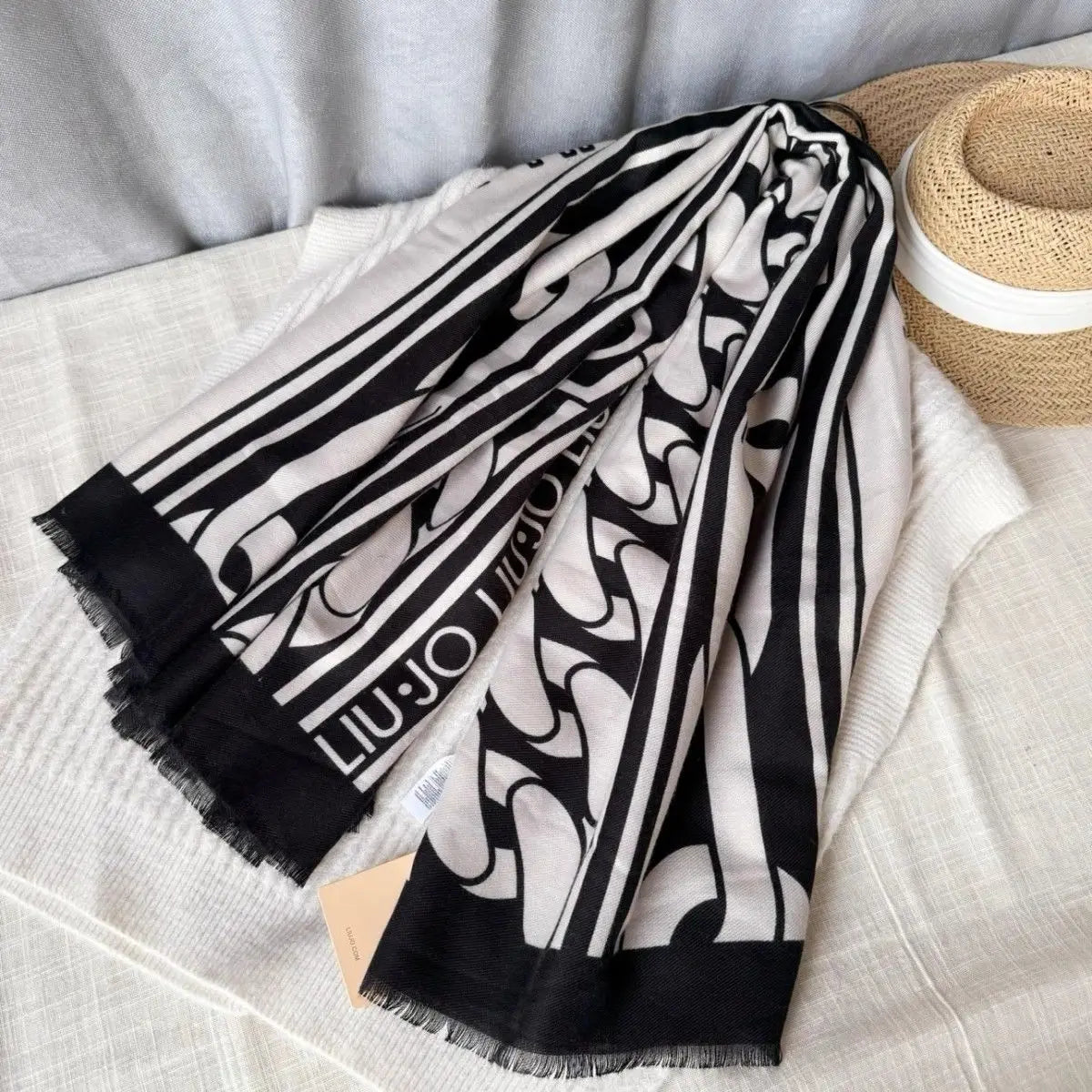 Liu jo luxury brand Women's Scarf with Tassel Long Winter Warm Shawl and Wrap Gifts Pashmina Scarves