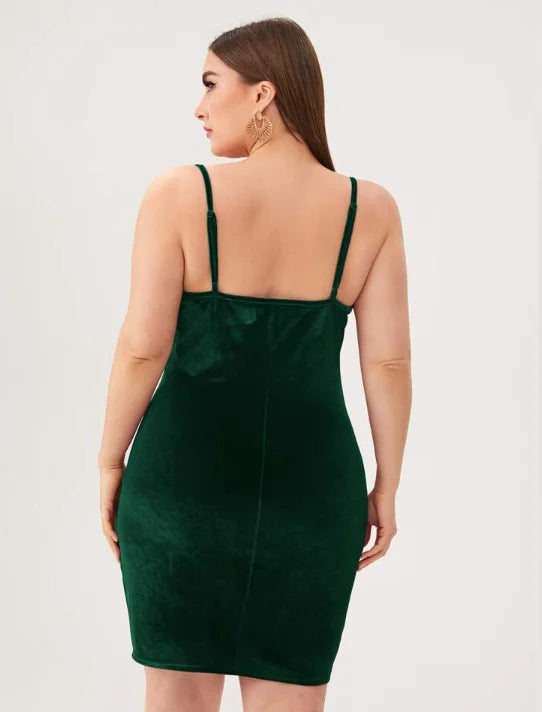 Plus Size Solid Ruched Cami Dress Casual Sleeveless Cowl Neck Slim Dress Women's Plus Size Clothing