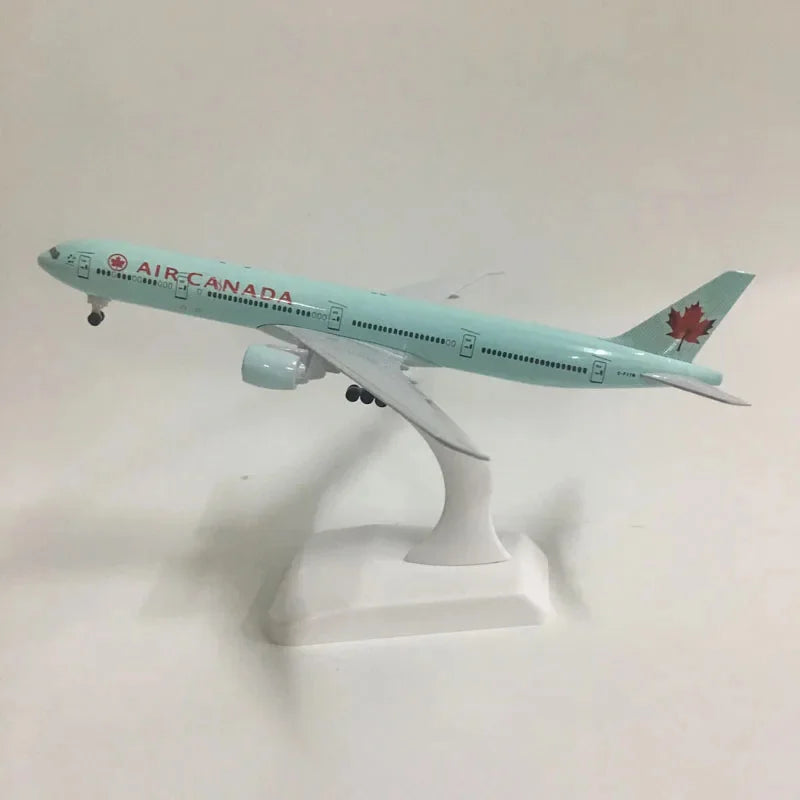 Aircraft Model Canada 777 B777 Aircraft Diecast Metal 1/400 Scale Miniature Airplane Model Planes Home Ornaments For Model Kit