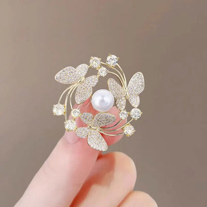 1PCS New Tulip Flower Golden Brooch Elegant Design Sense Rose White Stone Jewelry